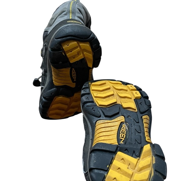 Keen Black and Gray Winter Boots - Picture 6 of 7